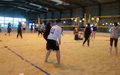 Beachvolleyball-Turnier der Sportgrundkurse aus Jahrgang 13